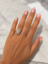 Load image into Gallery viewer, STERLING SILVER CUBIC ZIRCONIA HALO RING SET