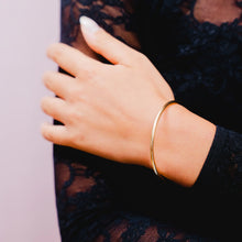 Load image into Gallery viewer, 18CT GOLD PLATED NITTY GRITTY BANGLE