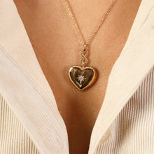 Load image into Gallery viewer, 18CT GOLD PLATED SACRED HEART PENDANT LOCKET