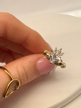 Load image into Gallery viewer, 1.2CT LAB DIAMOND 9CT GOLD CLADDAGH RING