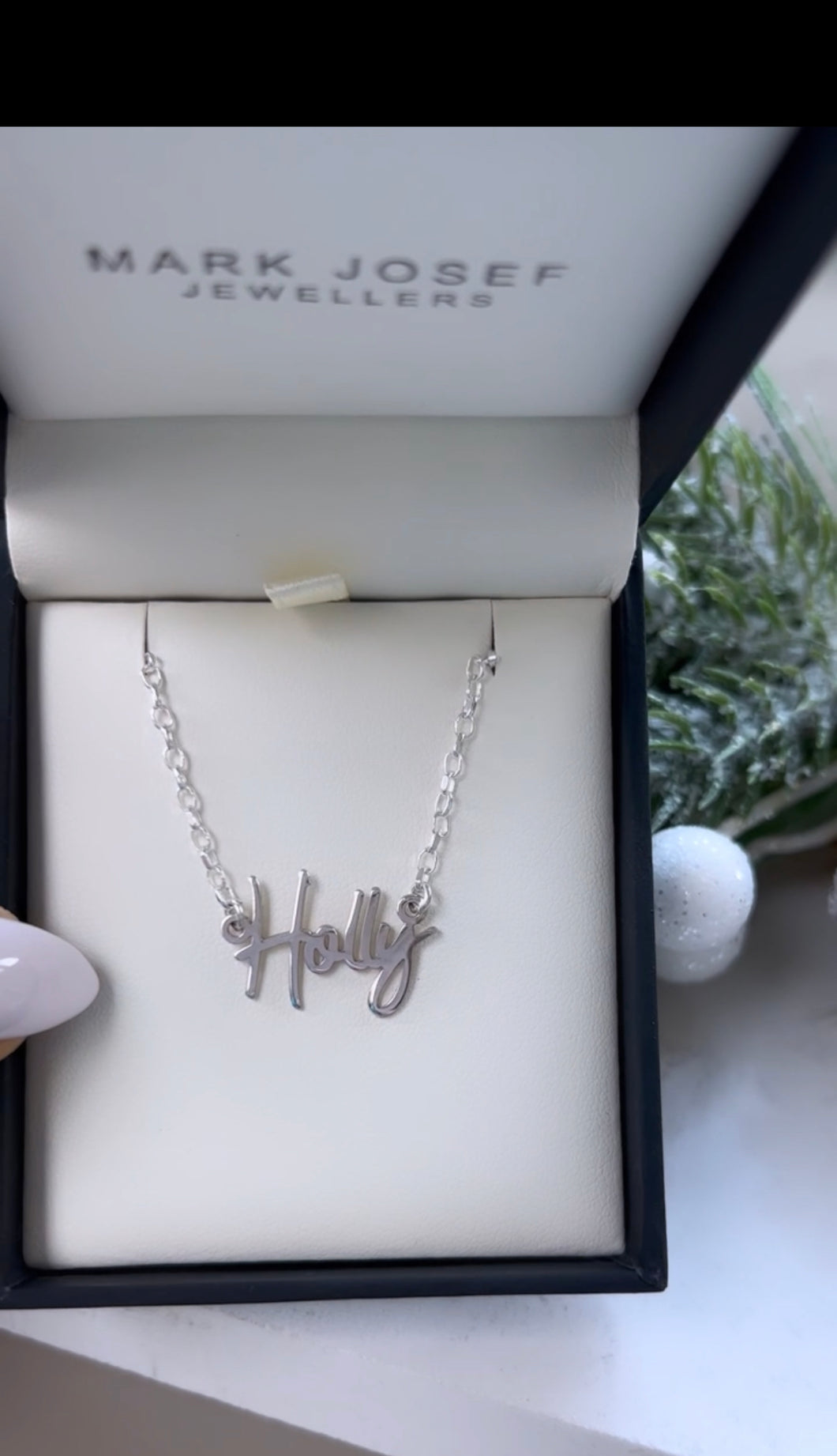 STERLING SILVER SIGNATURE STYLE NAME NECKLACE
