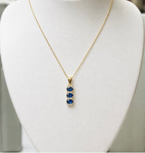 Load image into Gallery viewer, 9CT GOLD TRIPLE SAPPHIRE PENDANT