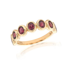 Load image into Gallery viewer, 9CT YELLOW GOLD GARNET RING