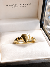 Load image into Gallery viewer, HANDMADE 9CT GOLD OPEN LINK HEART RING