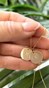 9CT SOLID GOLD MIDI INITIAL DISC NECKLACE