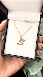 9CT SOLID GOLD INITIAL PENDANT