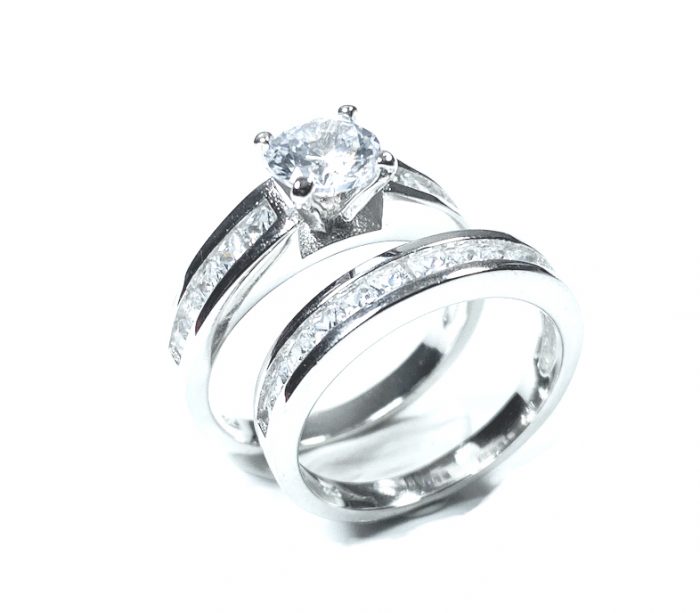 STERLING SILVER CUBIC ZIRCONIA SOLITAIRE RING SET