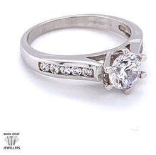 Load image into Gallery viewer, 9CT WHITE GOLD SOLITAIRE RING