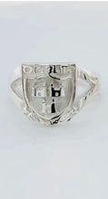 Load image into Gallery viewer, STERLING SILVER GENTS DUBLIN RING